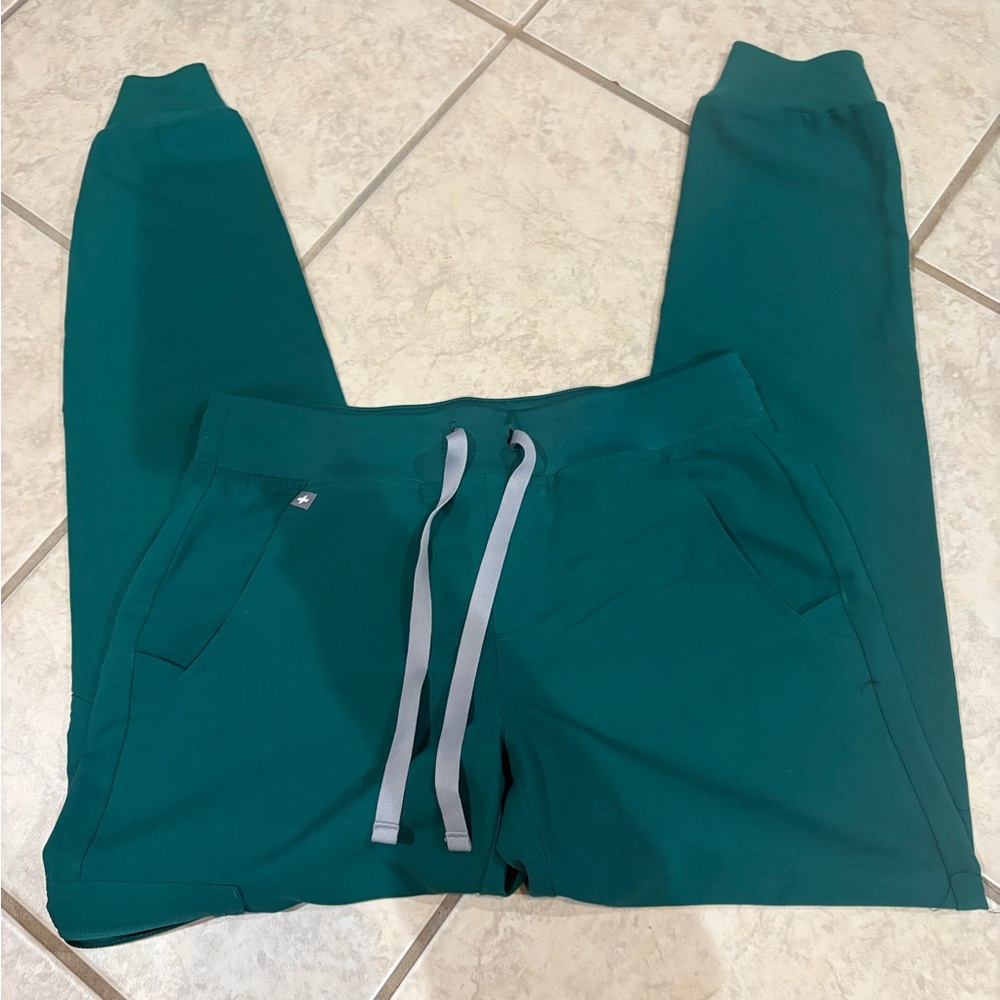 Figs Hunter Green Joggers XS Regular Length